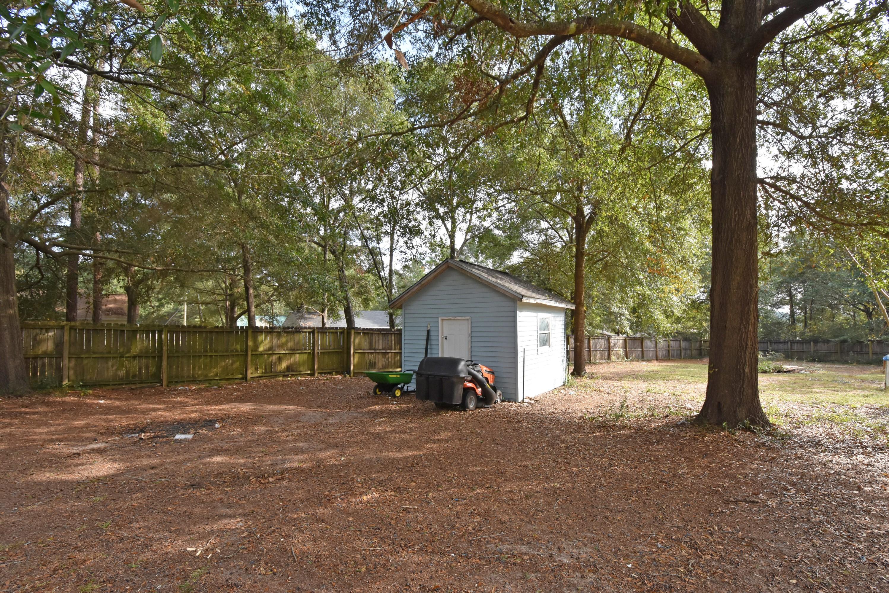 BEACONS BEND SOUTH - Residential