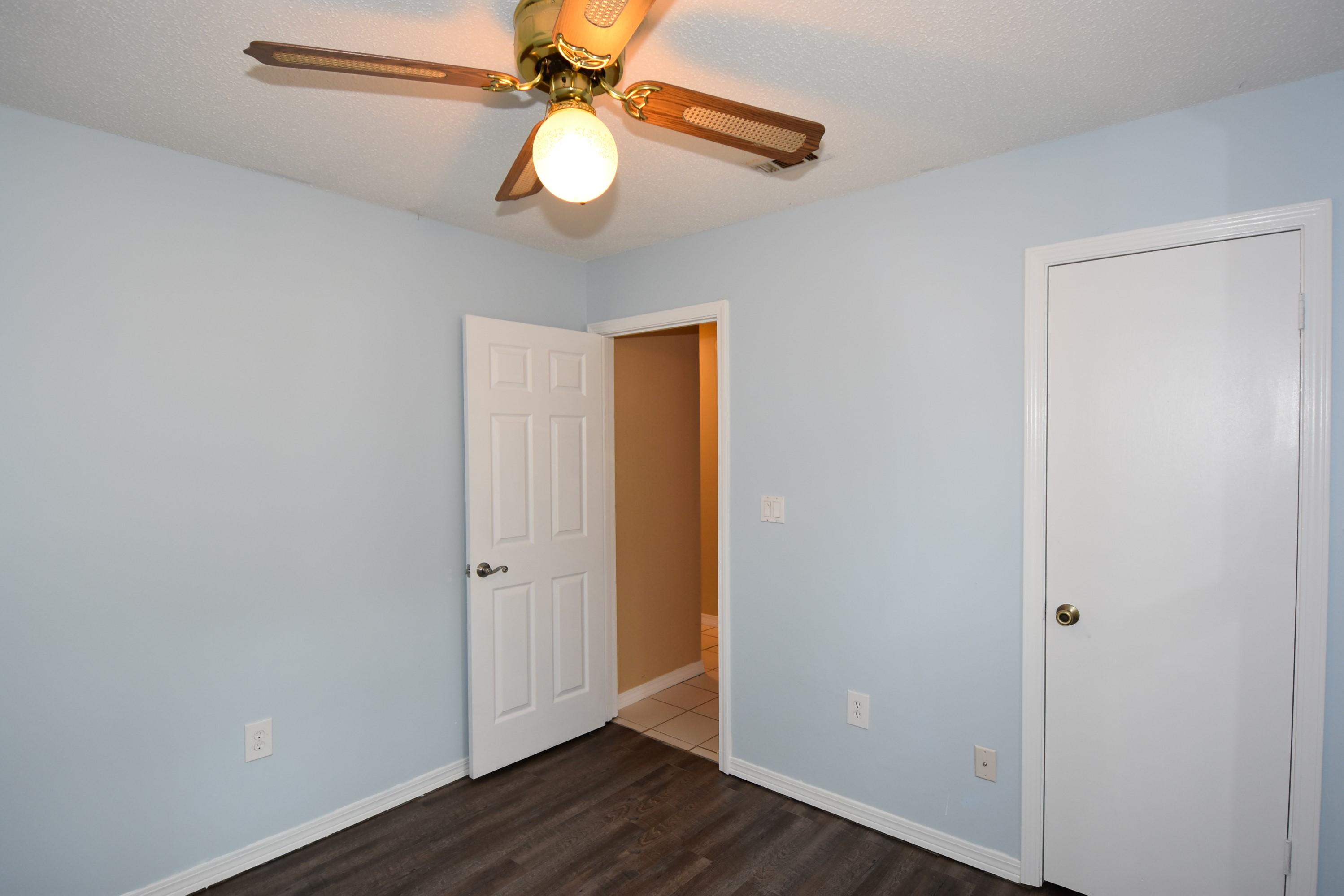 BEACONS BEND SOUTH - Residential