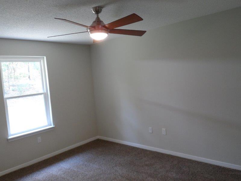 TEN LAKE ESTATES - Residential