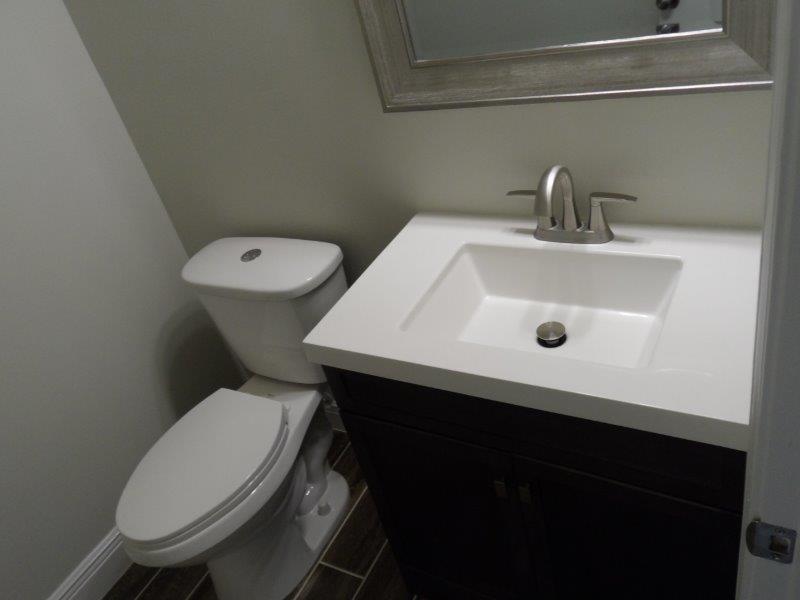 TEN LAKE ESTATES - Residential