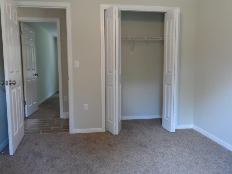 TEN LAKE ESTATES - Residential