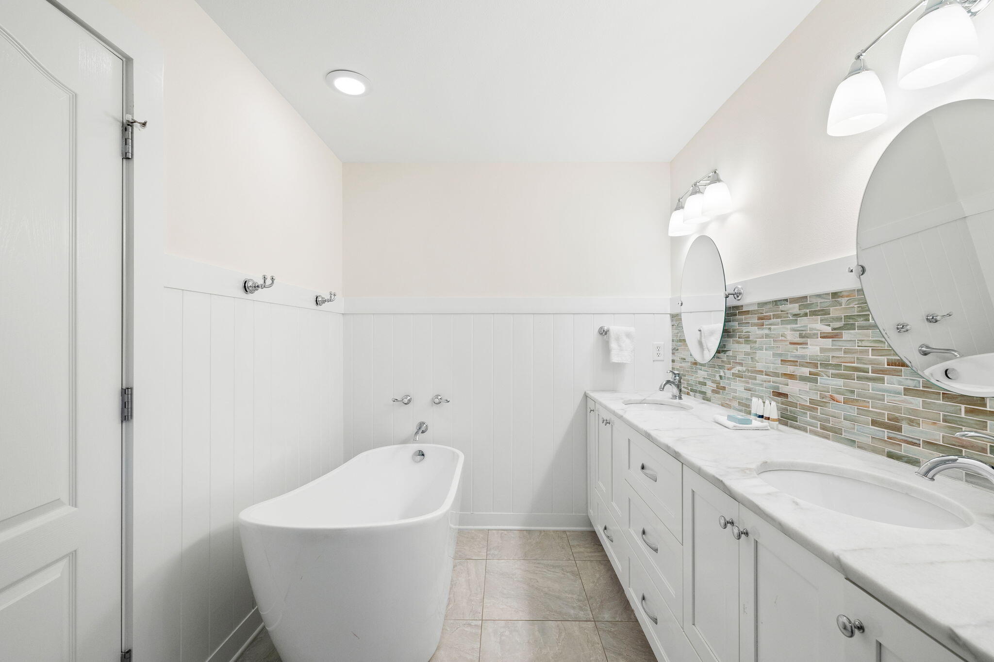 CRYSTAL BEACH - Residential