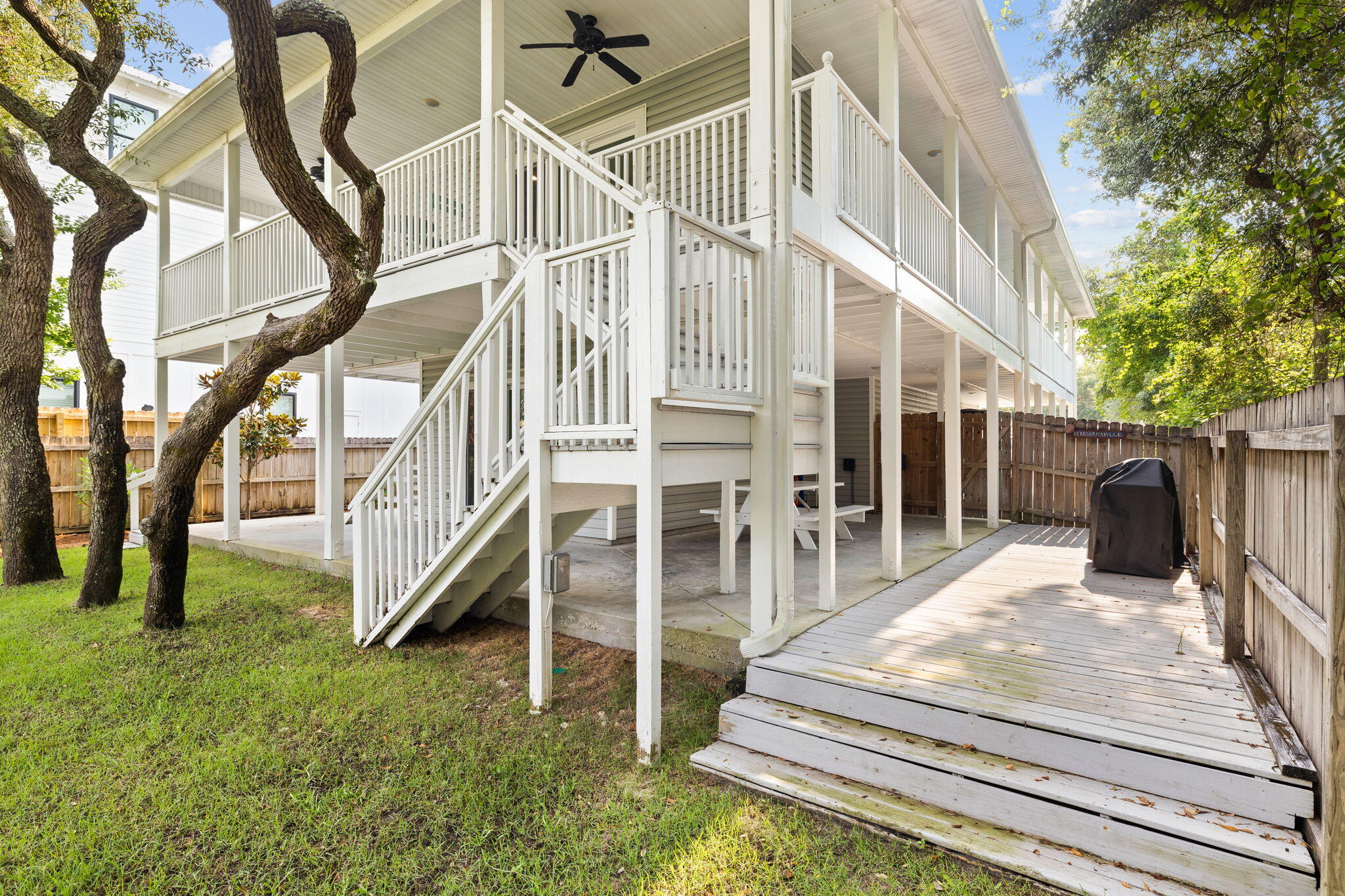 CRYSTAL BEACH - Residential