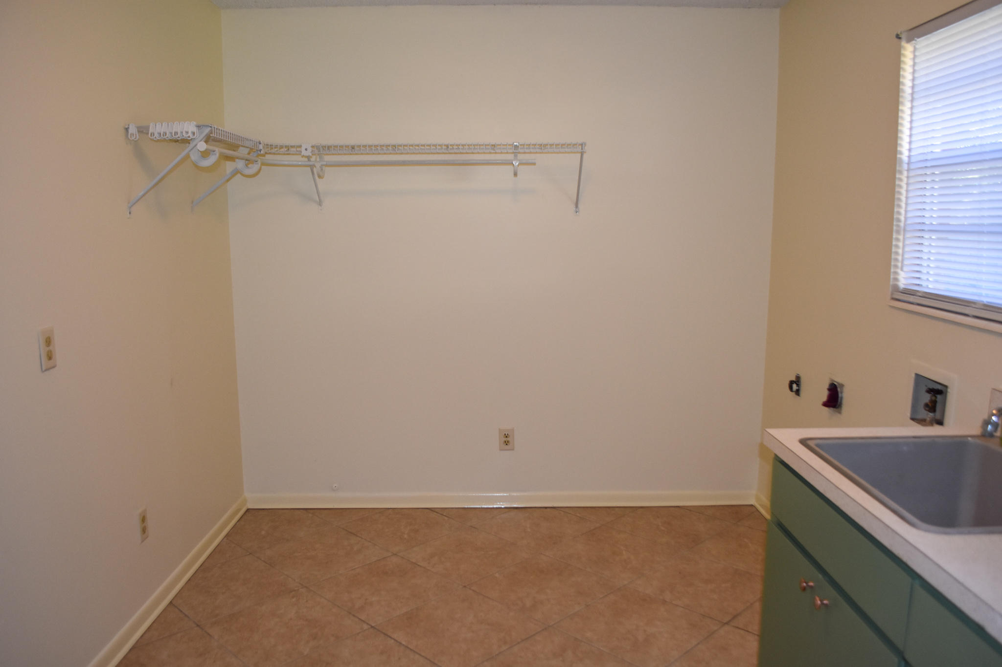 VALPARAISO PLAT 06 - Residential Lease