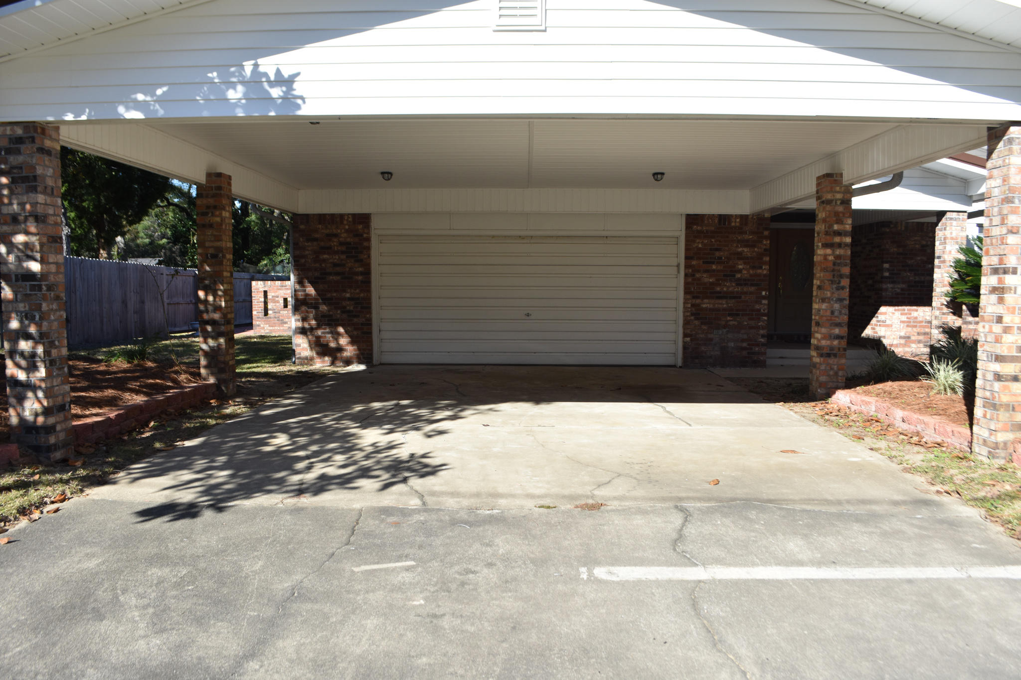 VALPARAISO PLAT 06 - Residential Lease