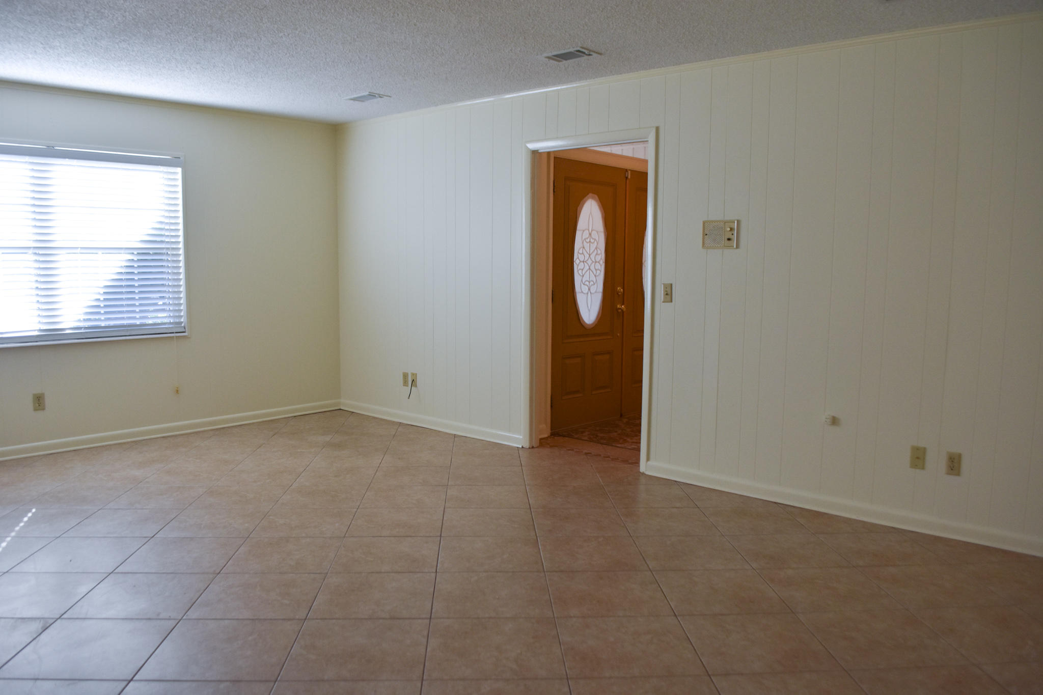 VALPARAISO PLAT 06 - Residential Lease