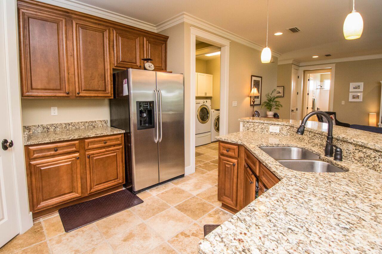 CARSON OAKS - Residential