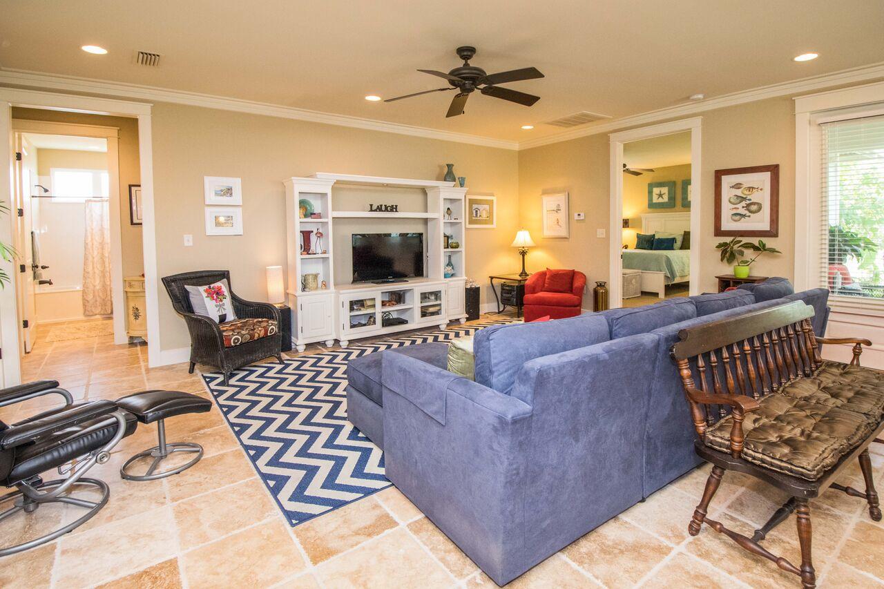 CARSON OAKS - Residential