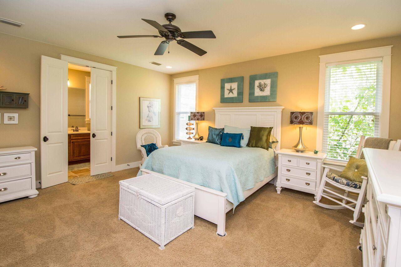 CARSON OAKS - Residential