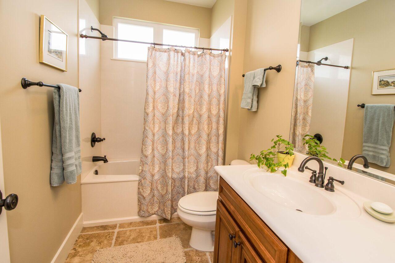 CARSON OAKS - Residential