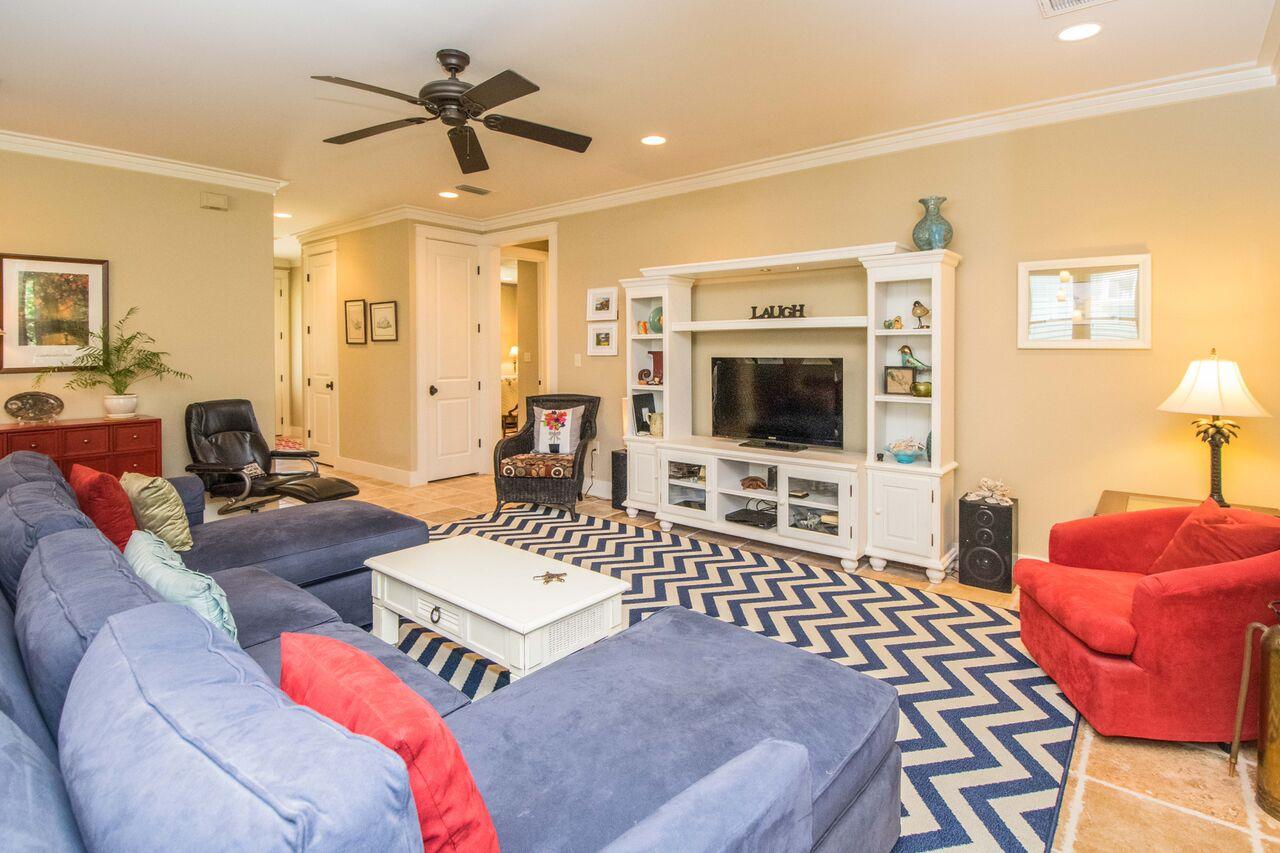 CARSON OAKS - Residential