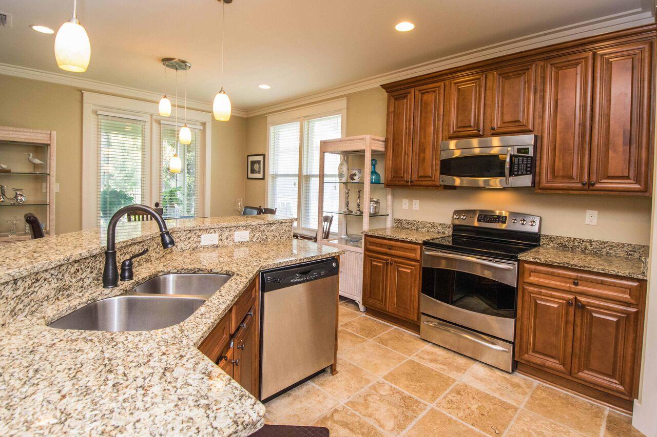 CARSON OAKS - Residential