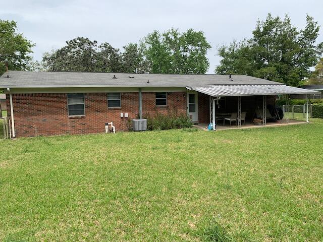 BAYOU WOODS - Residential Lease