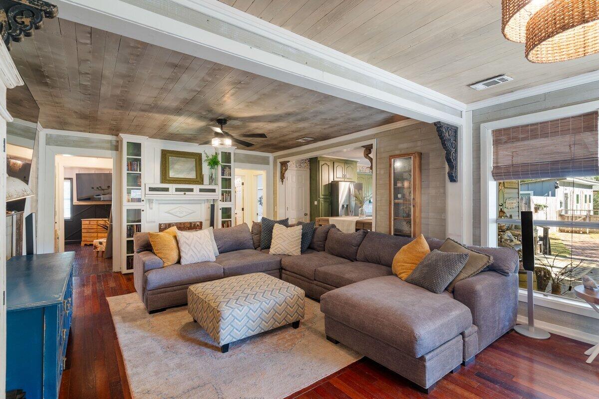 NONESUCH WAY - Residential