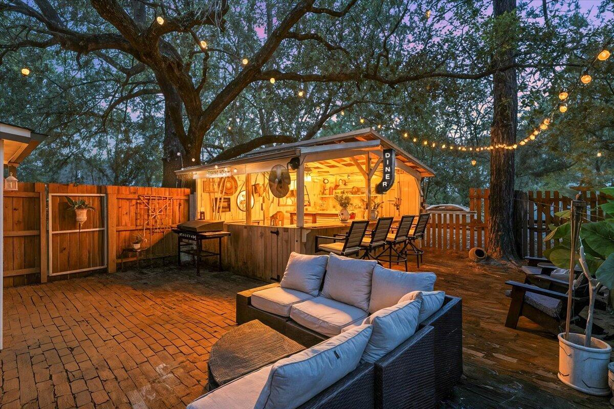 NONESUCH WAY - Residential