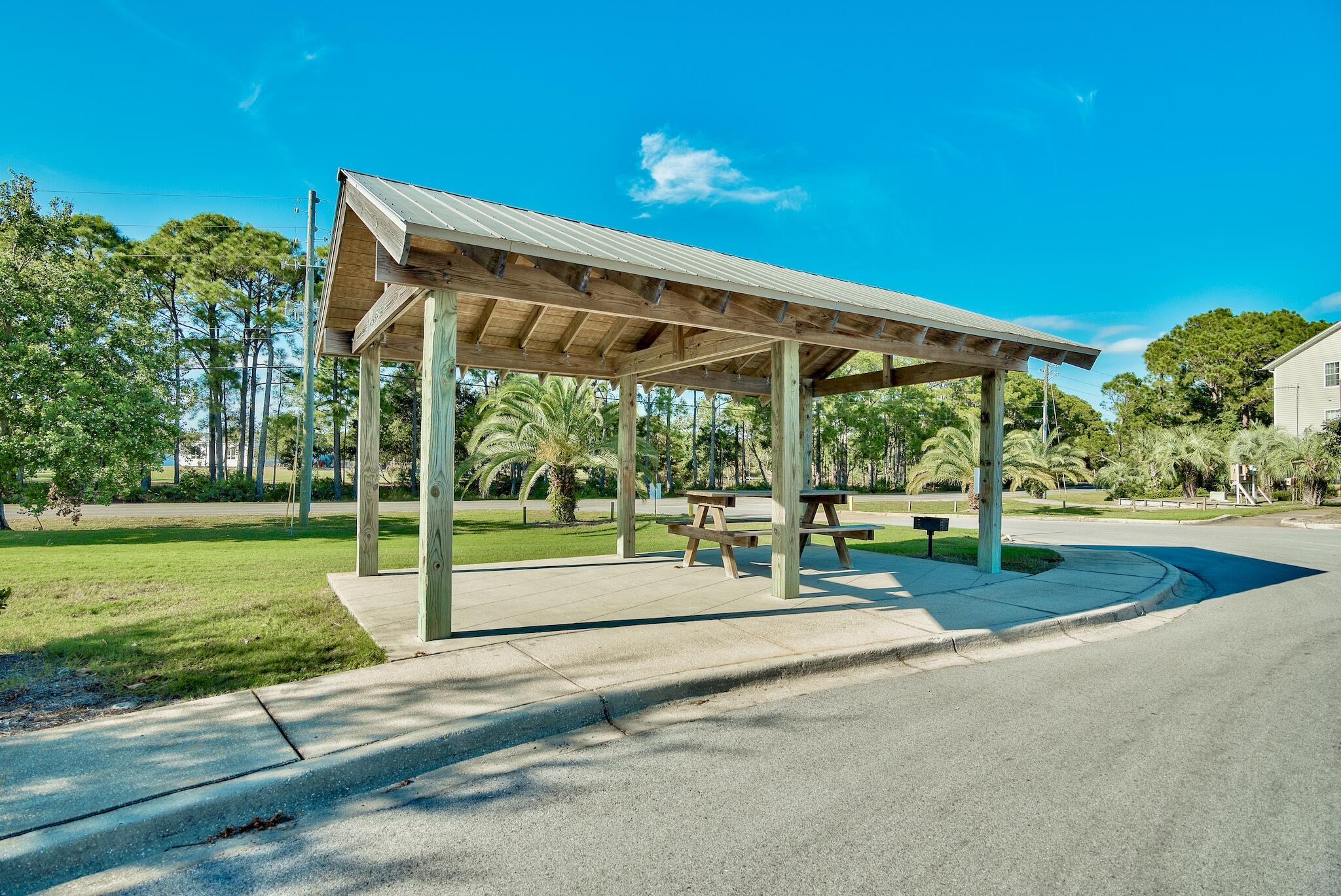 INDIAN LAKE - Residential