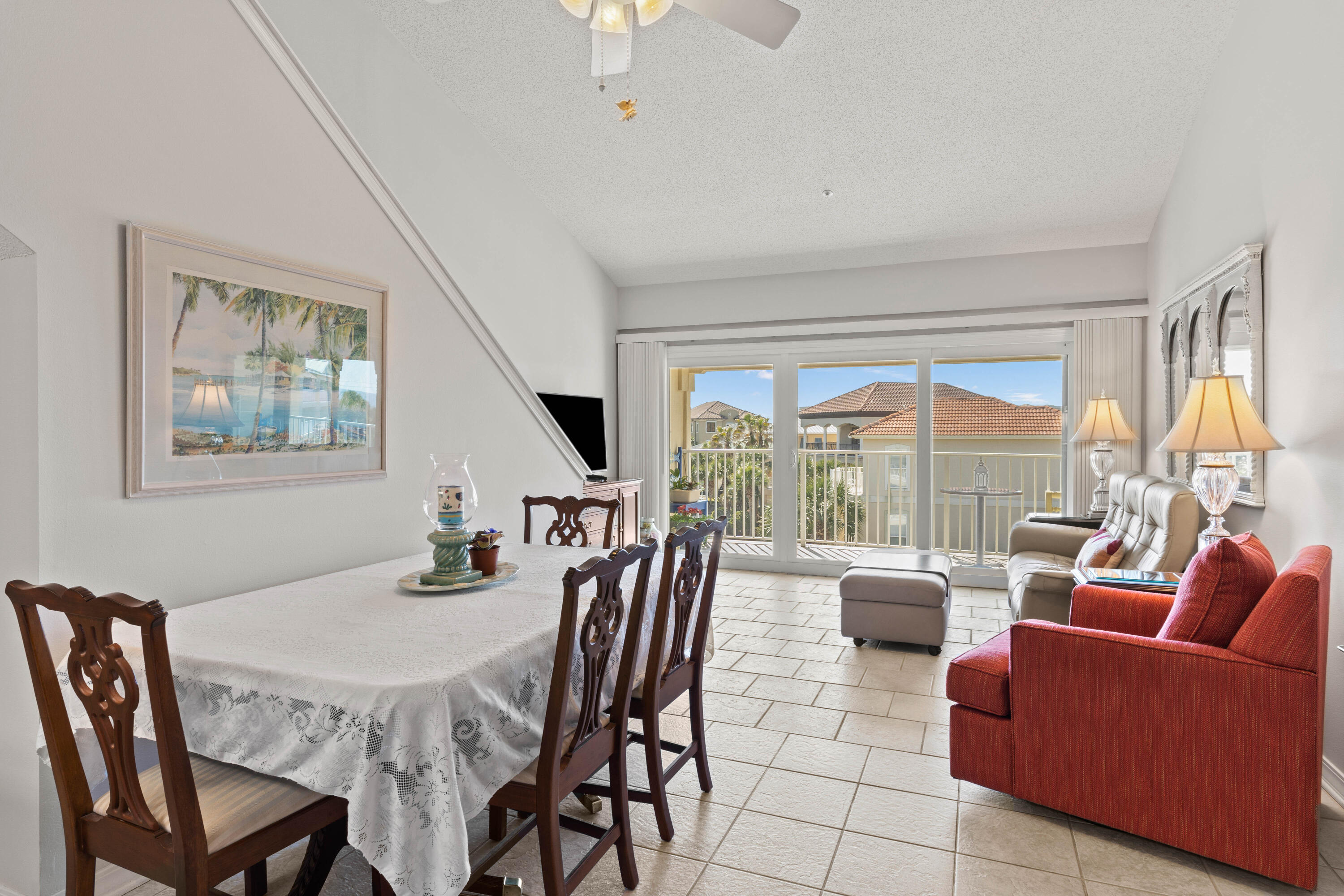 MARAVILLA CONDO 2 - Residential