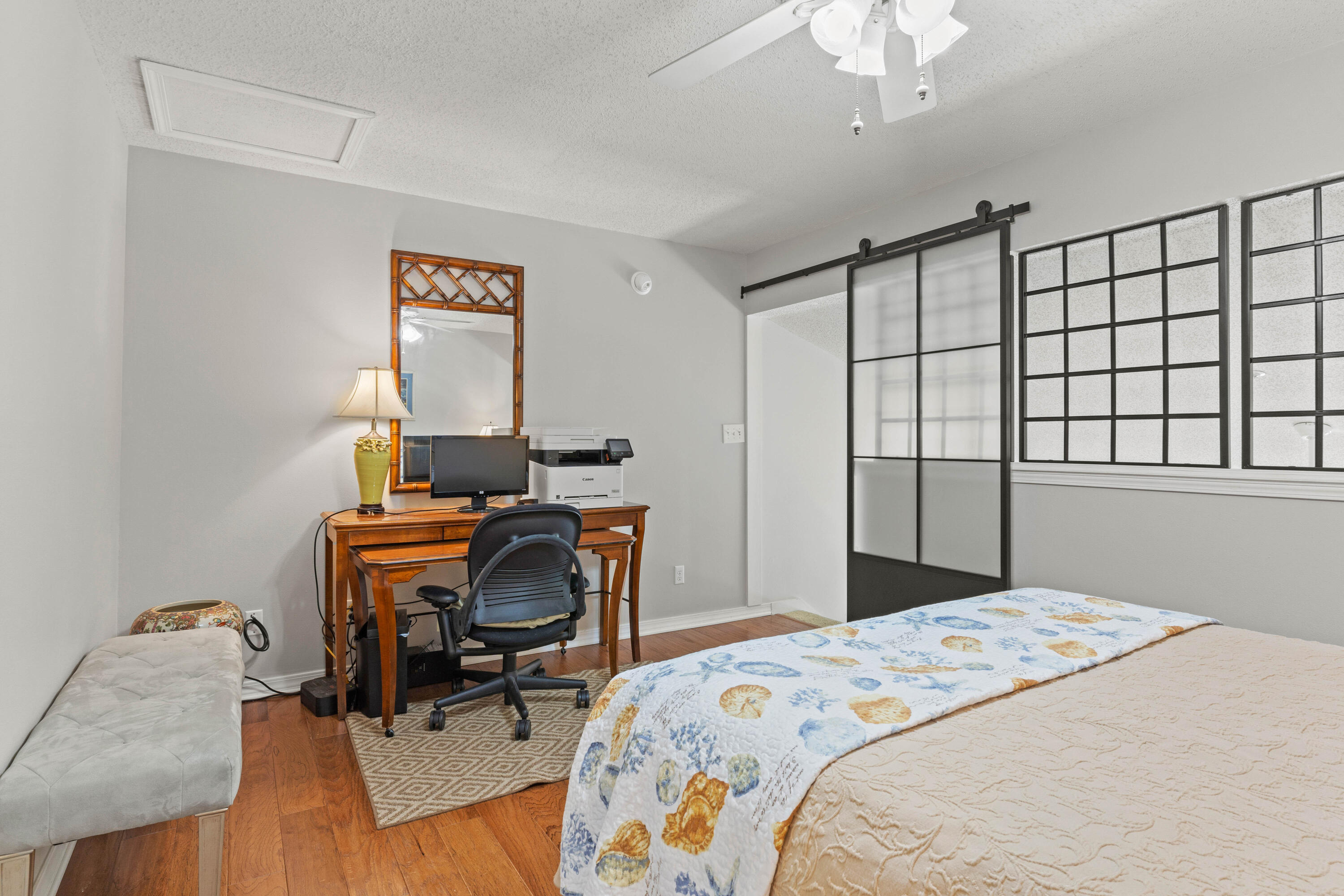 MARAVILLA CONDO 2 - Residential