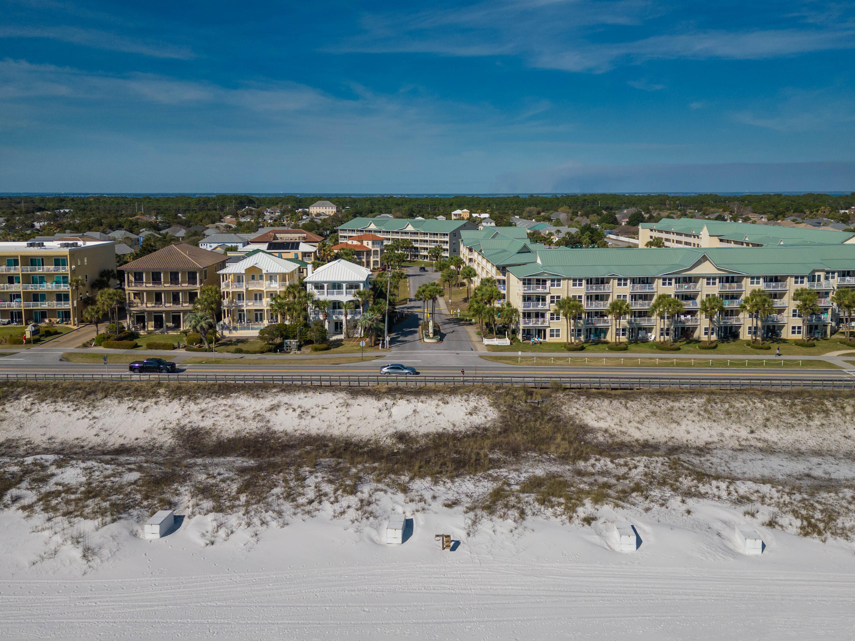 MARAVILLA CONDO 2 - Residential