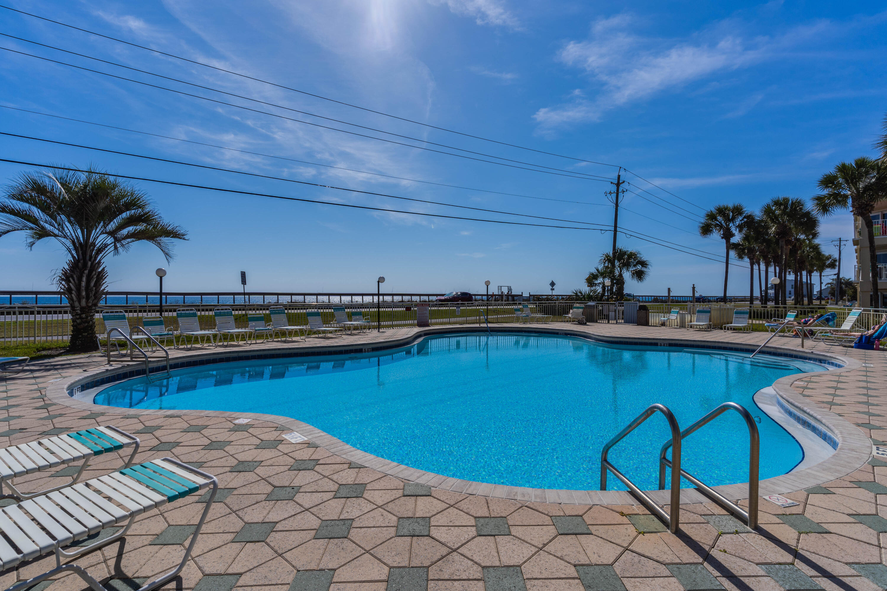 MARAVILLA CONDO 2 - Residential