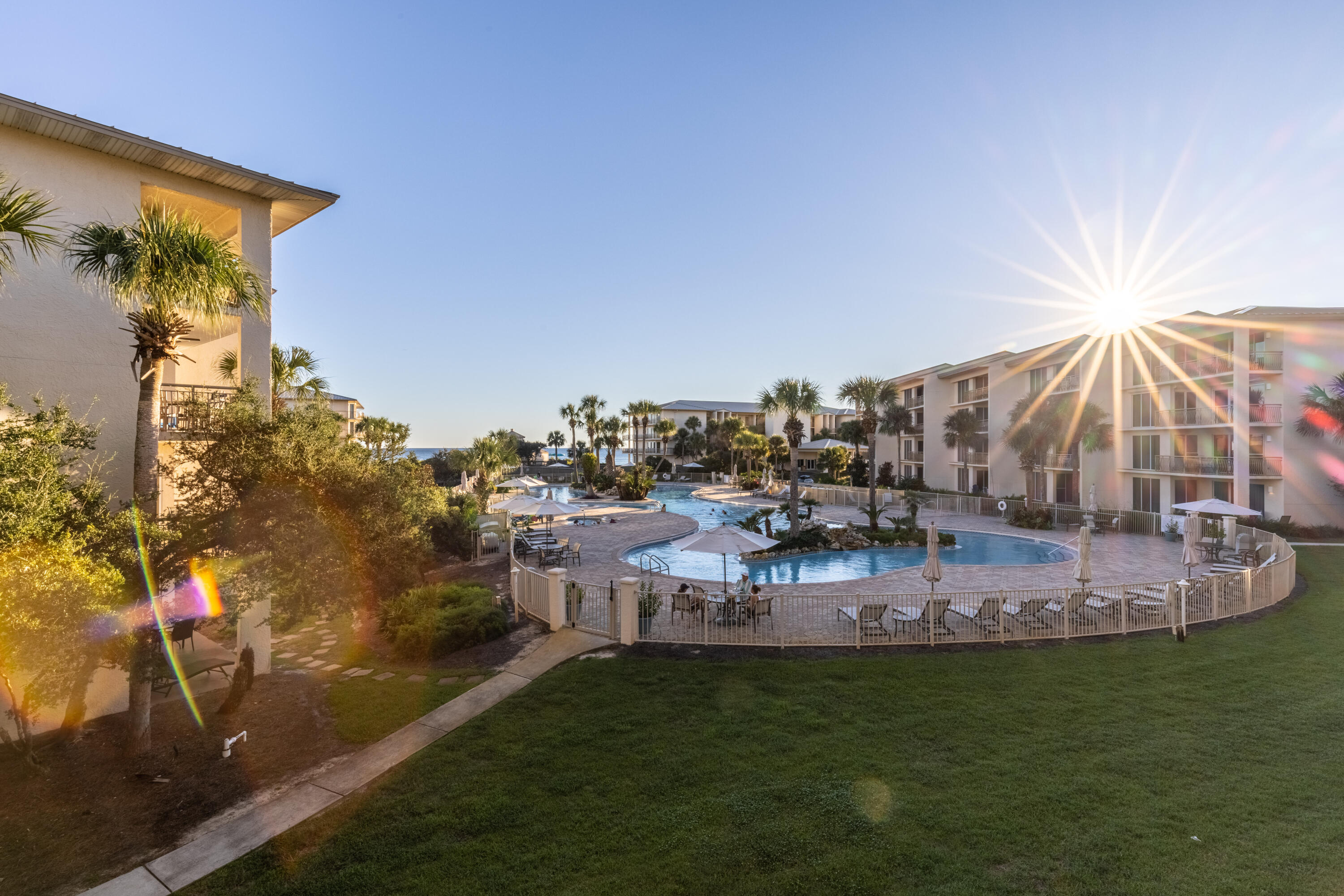 HIGH POINTE RESORT CONDO - Residential