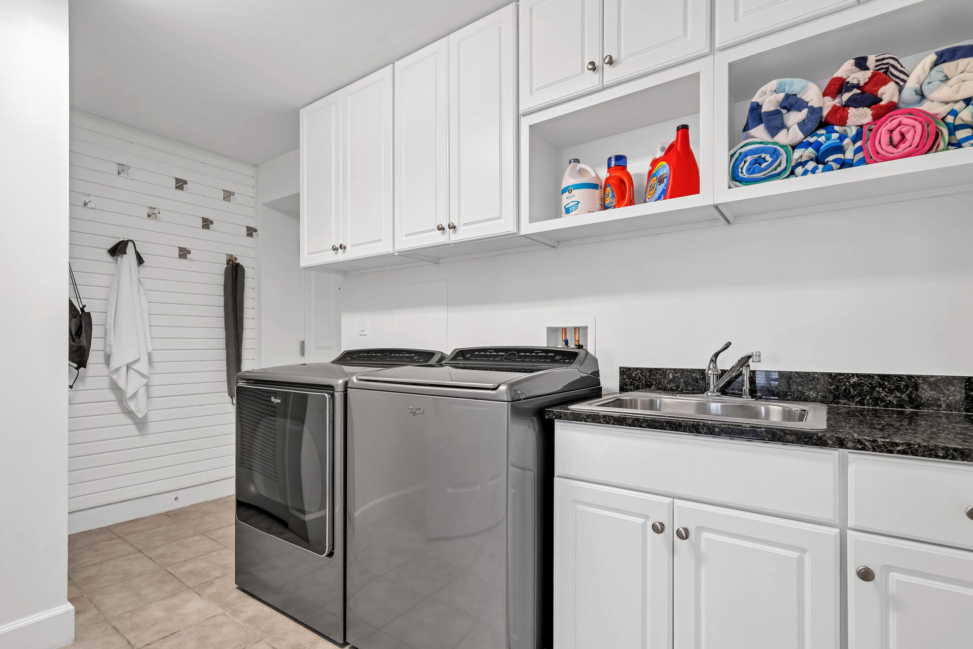 ONE WATER PLACE - Residential