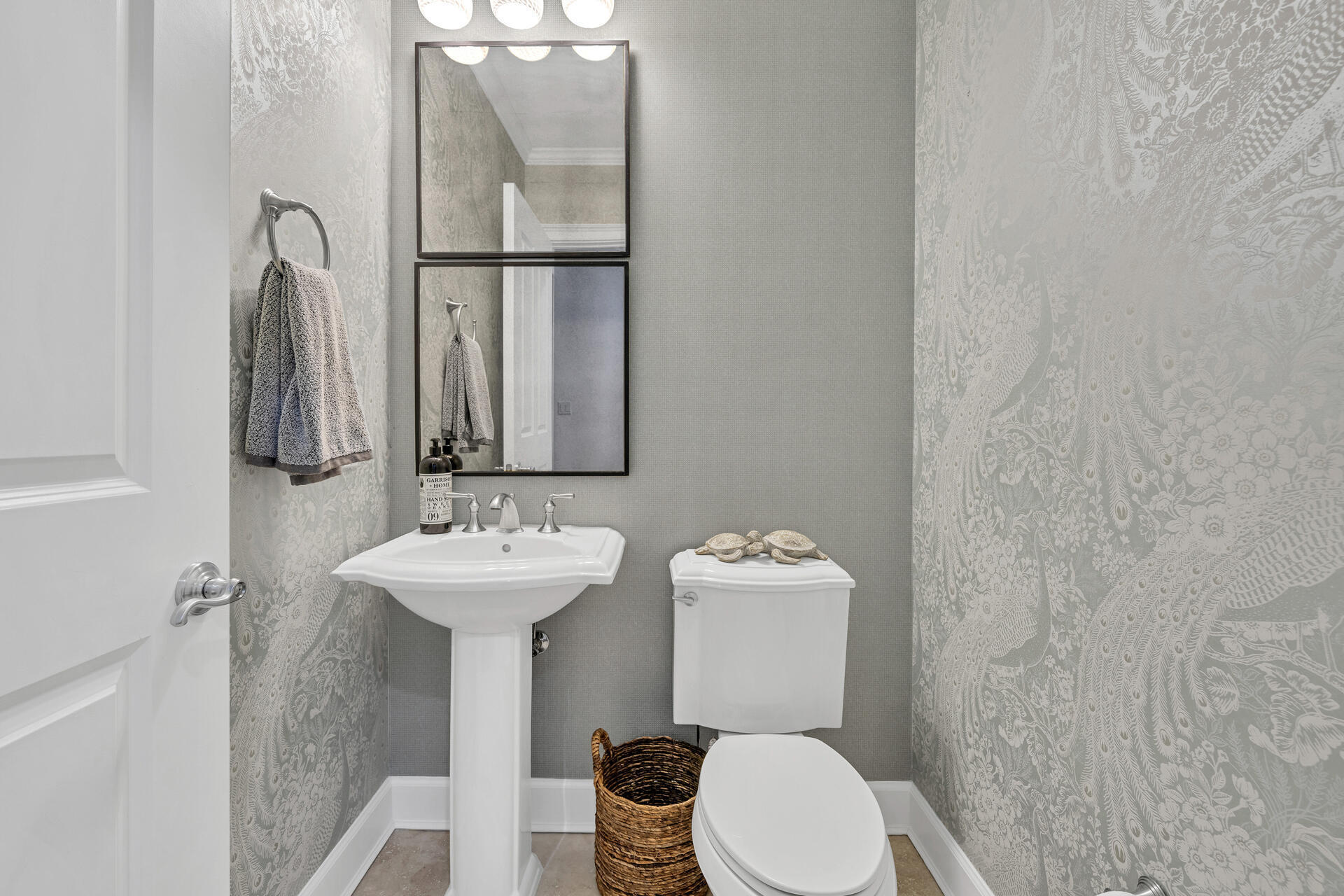 ONE WATER PLACE - Residential