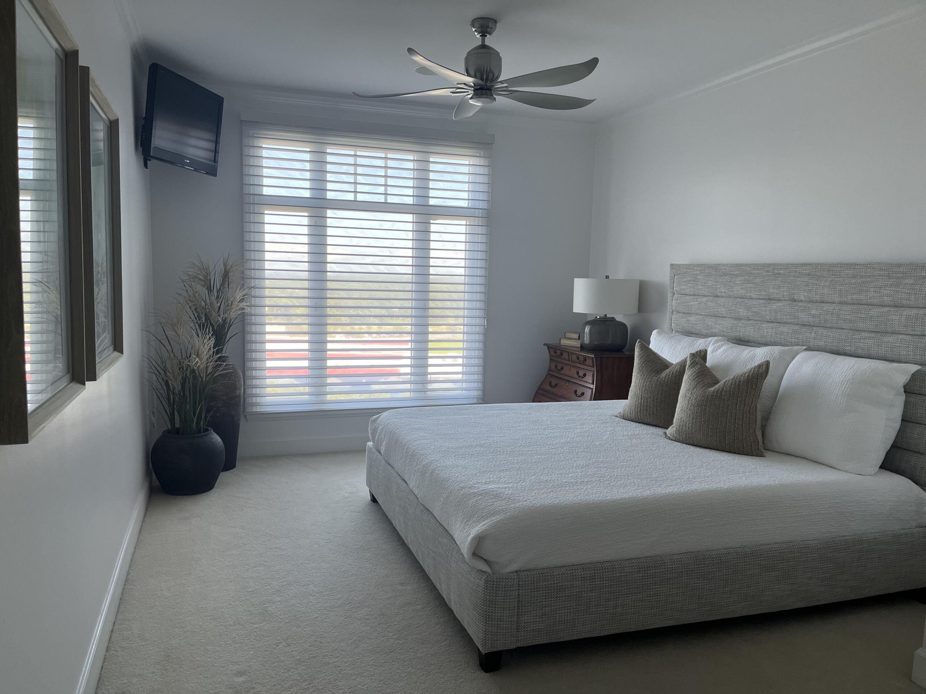 ONE WATER PLACE - Residential