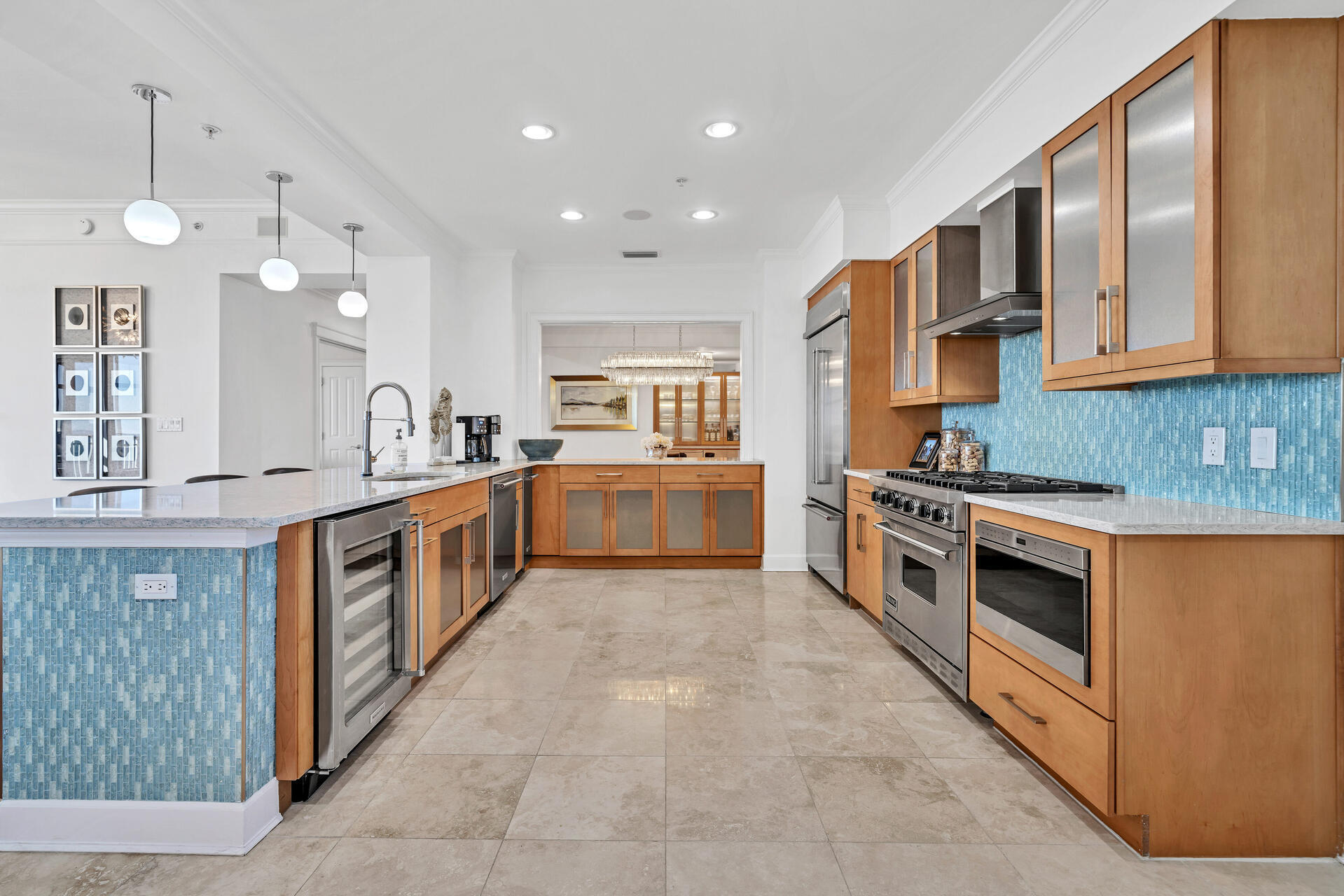 ONE WATER PLACE - Residential