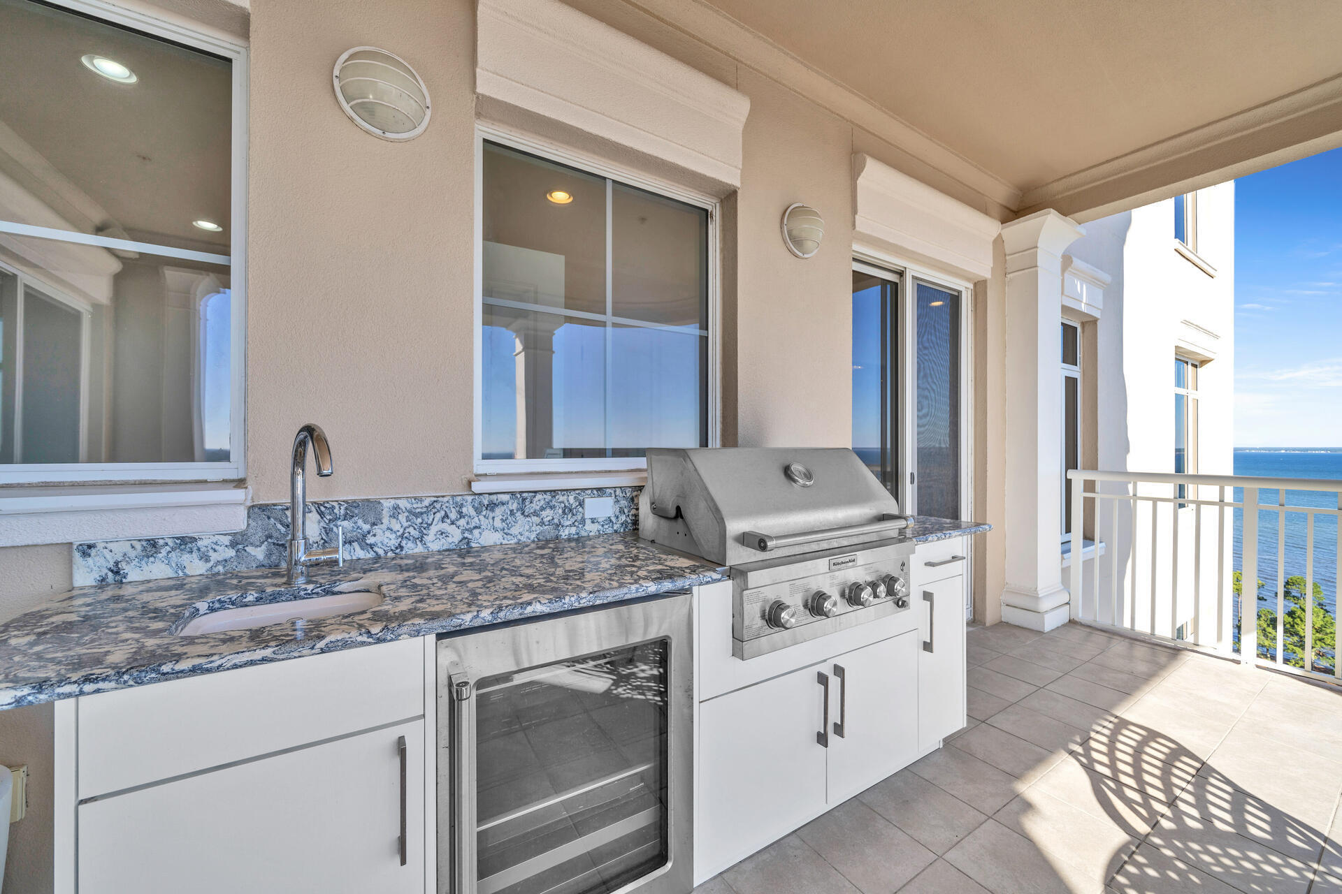 ONE WATER PLACE - Residential