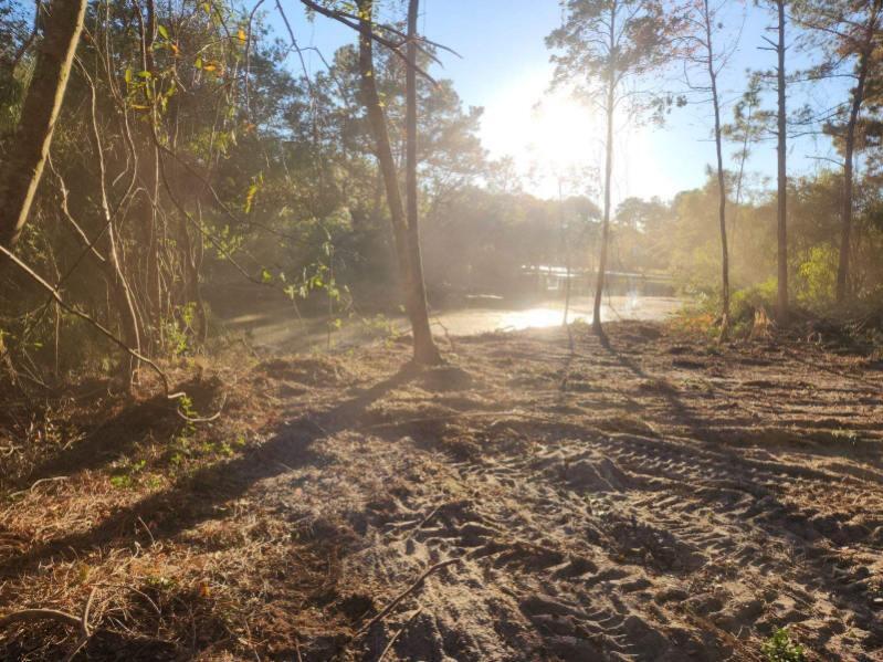 WHISPERING LAKES ESTATES - Land