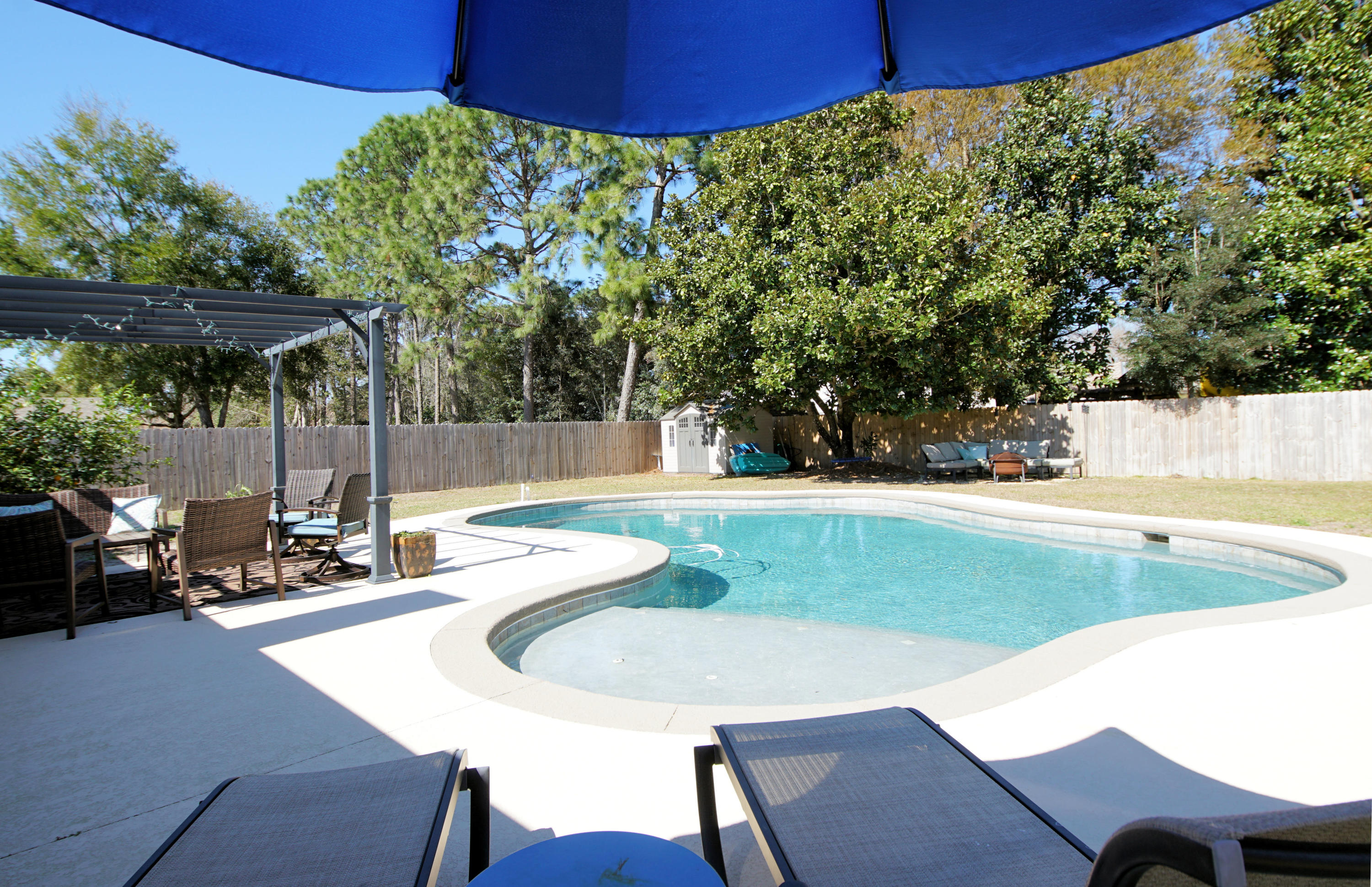 RAINTREE ESTATES - Residential