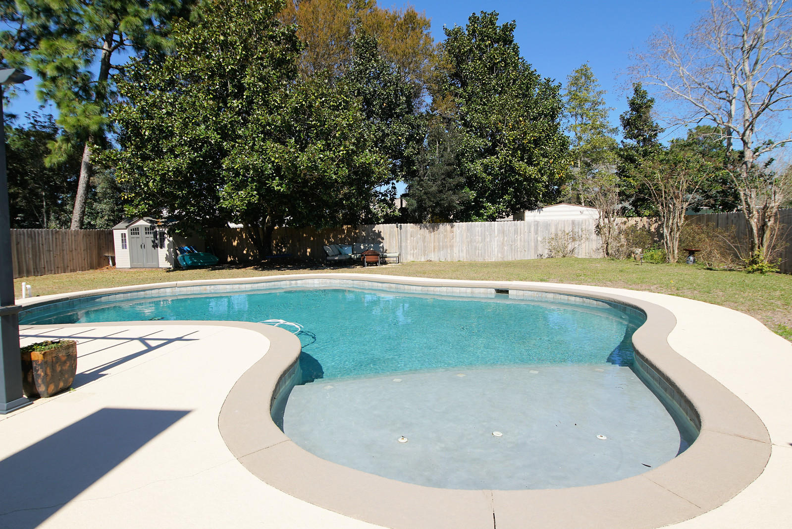 RAINTREE ESTATES - Residential