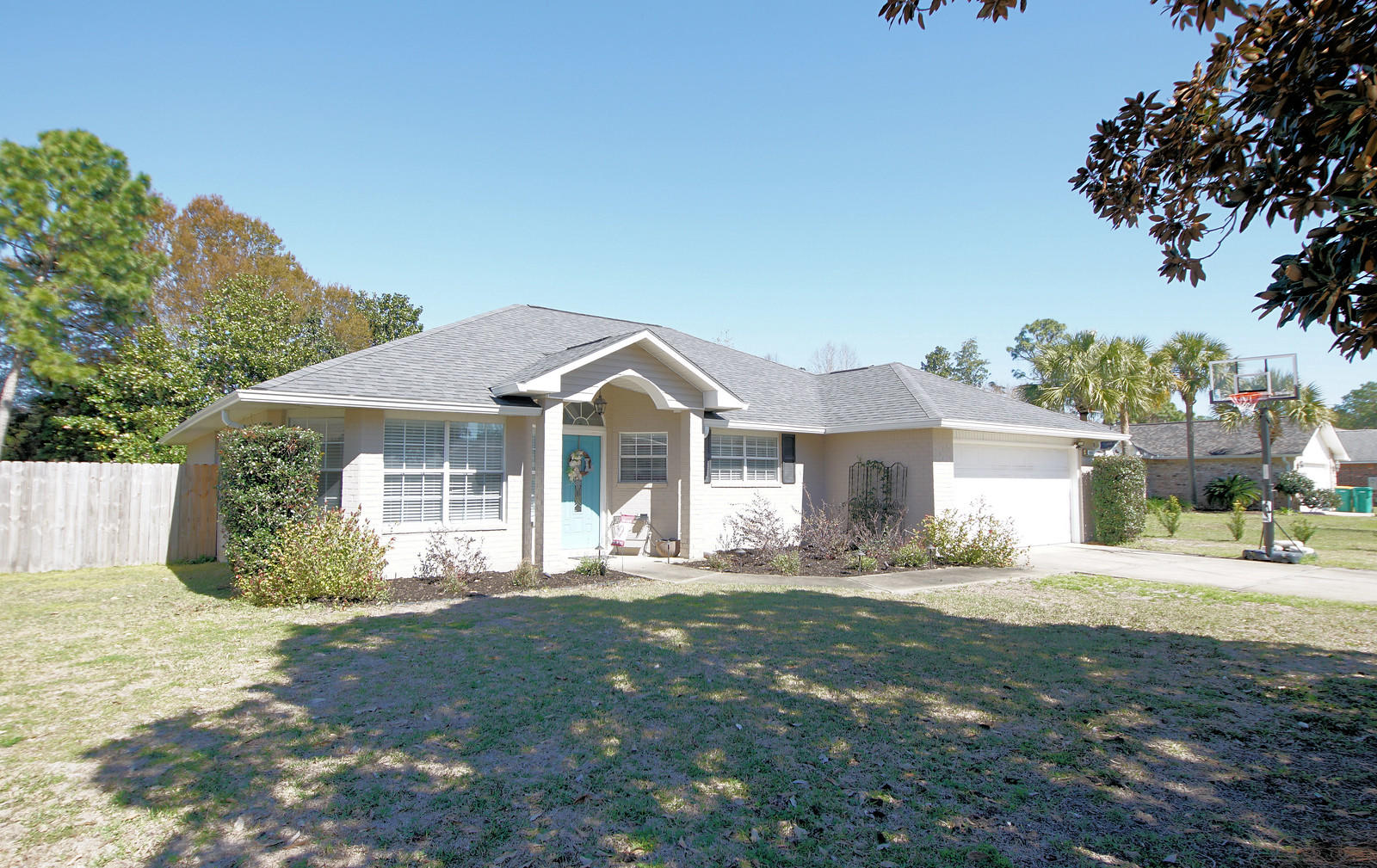 RAINTREE ESTATES - Residential