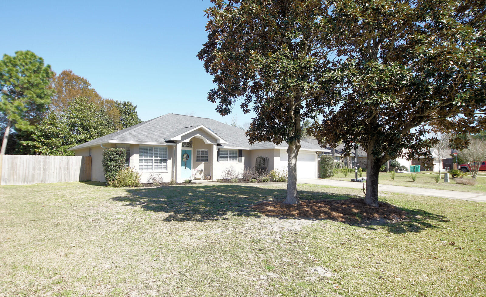 RAINTREE ESTATES - Residential