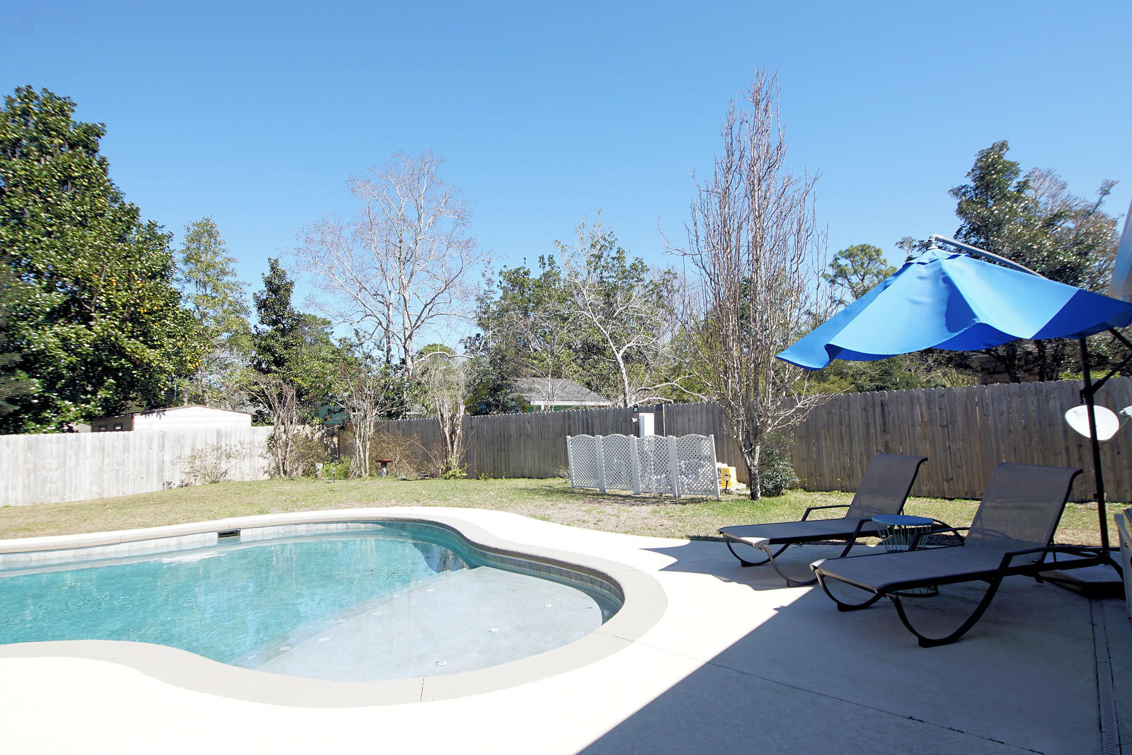 RAINTREE ESTATES - Residential