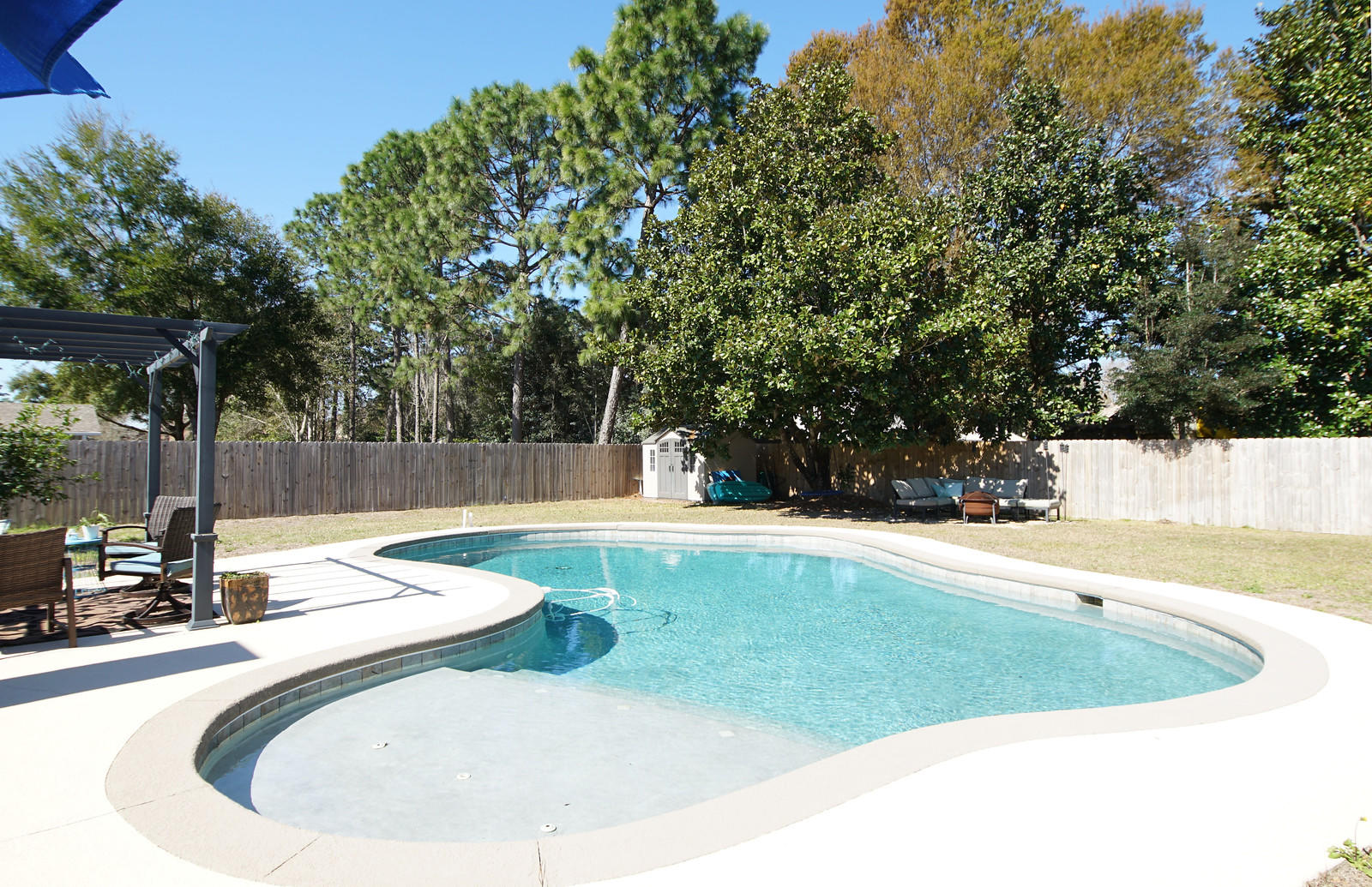 RAINTREE ESTATES - Residential