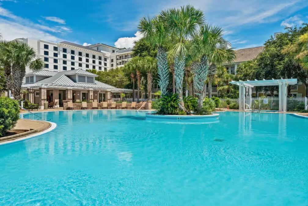 PILOT HOUSE - Residential