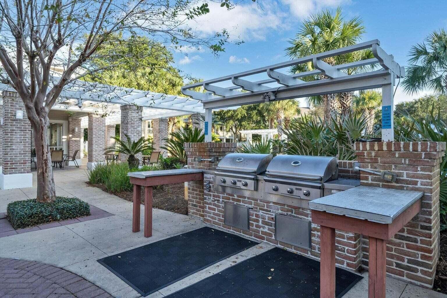 PILOT HOUSE - Residential