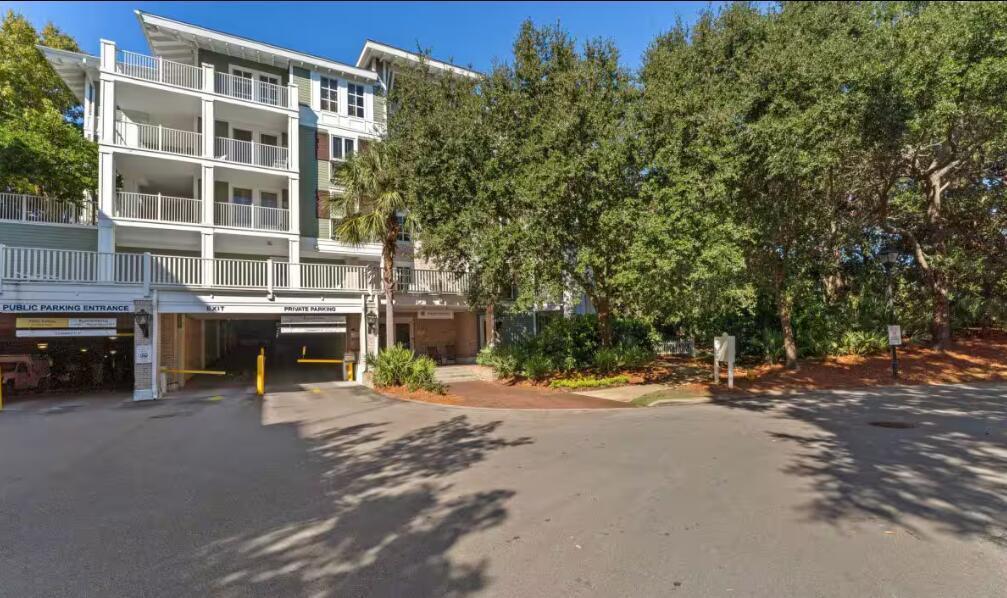 PILOT HOUSE - Residential