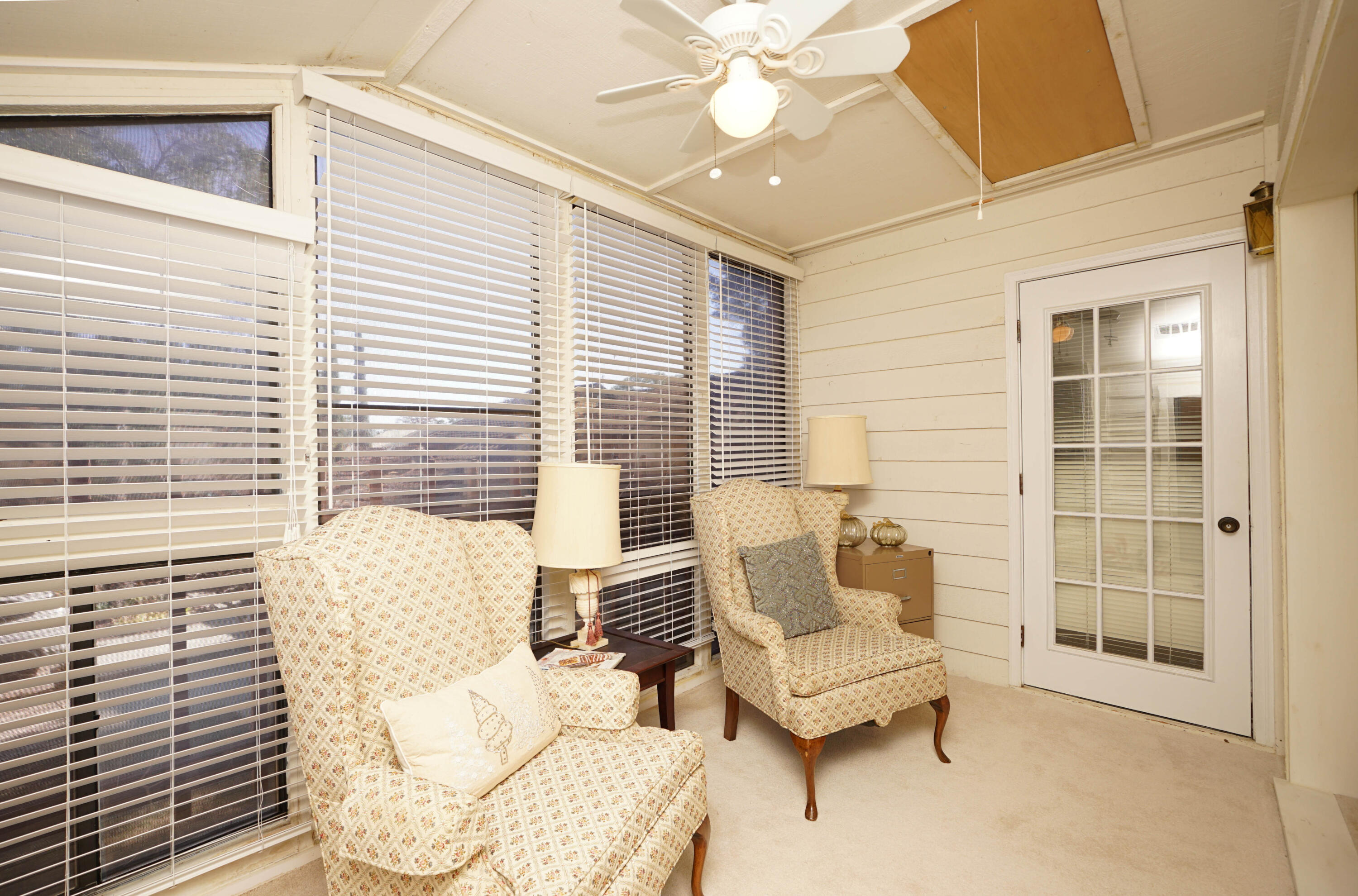 WATER OAKS 2 T/H - Residential