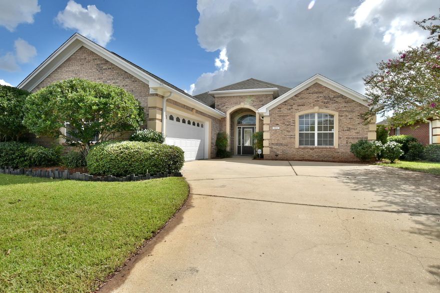 Beautiful home in gated community centrally located in Fort Walton Beach. Convenient to Eglin & Hurlburt. Freshly painted, beautiful hardwood floors, open floor plan, 10' ceilings, eat in kitchen with granite countertops, stainless appliances and breakfast bar, formal living room, split bedrooms, large master suite and bath with separate vanities, separate garden tub and shower. Don't let this one get away. Schedule your showing today.