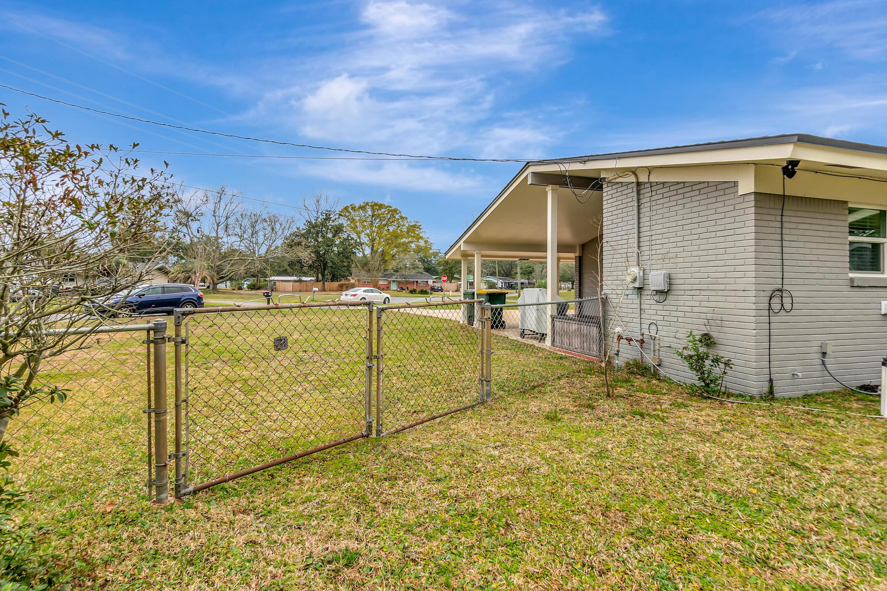 OAKLAND HEIGHTS - Residential