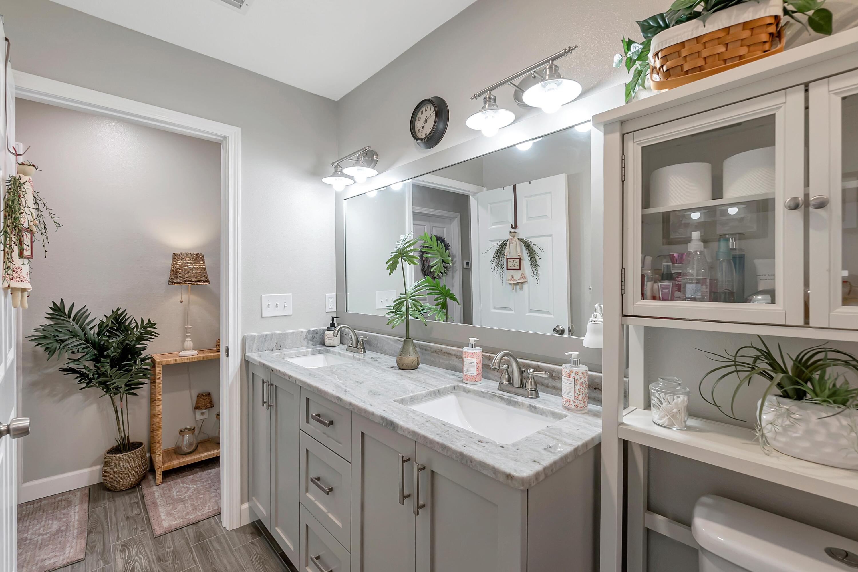 OAKLAND HEIGHTS - Residential