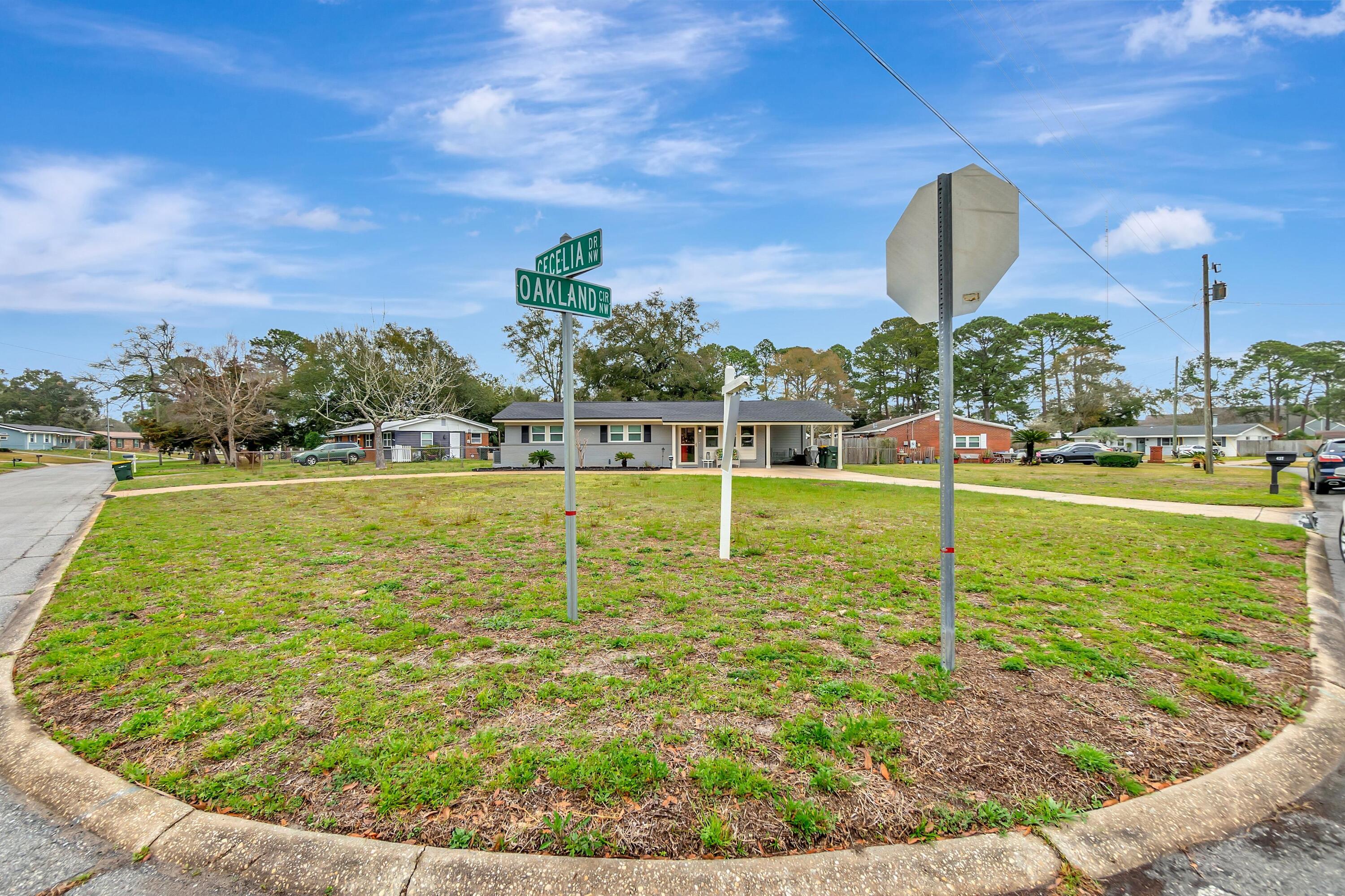 OAKLAND HEIGHTS - Residential