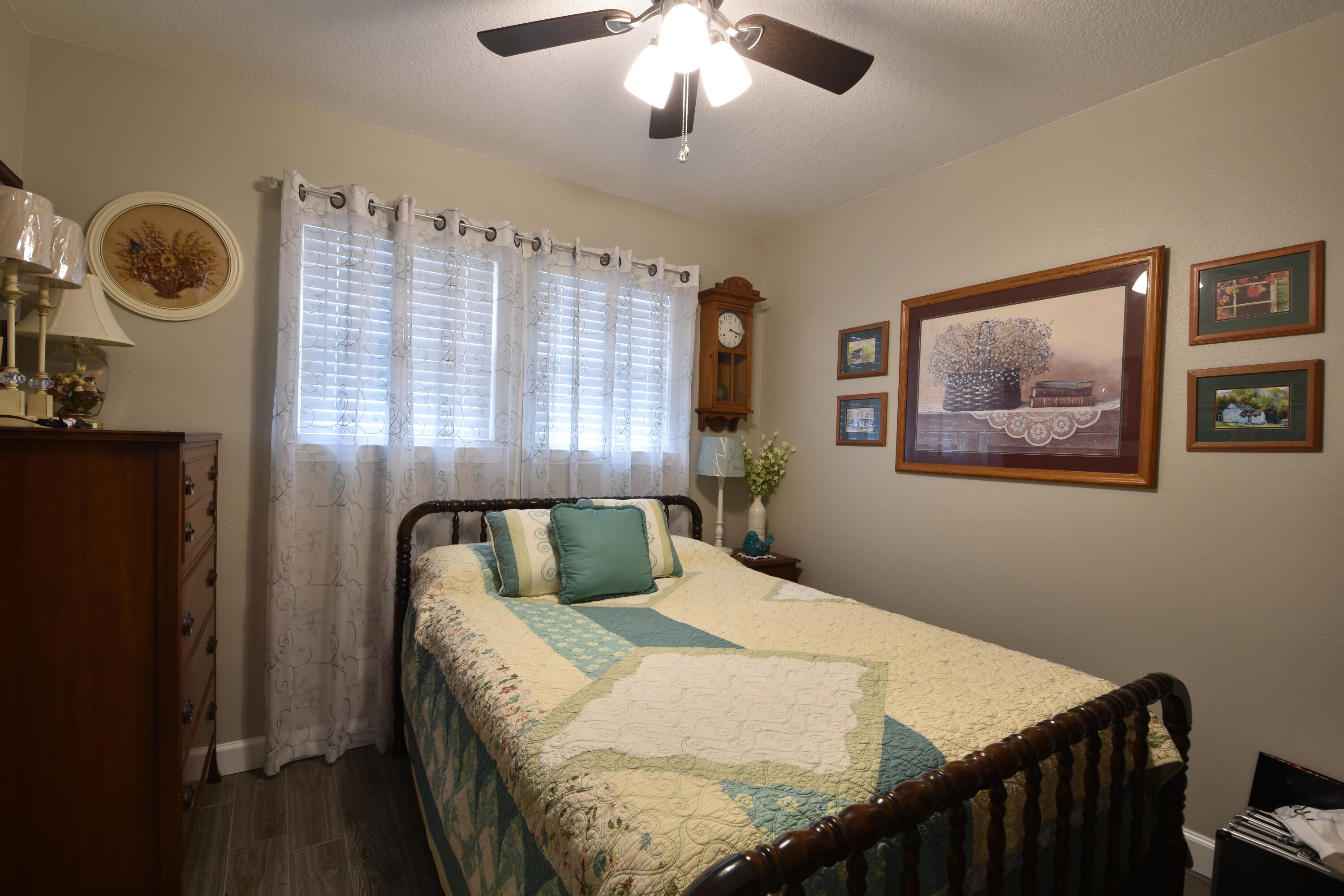 OAKLAND HEIGHTS - Residential