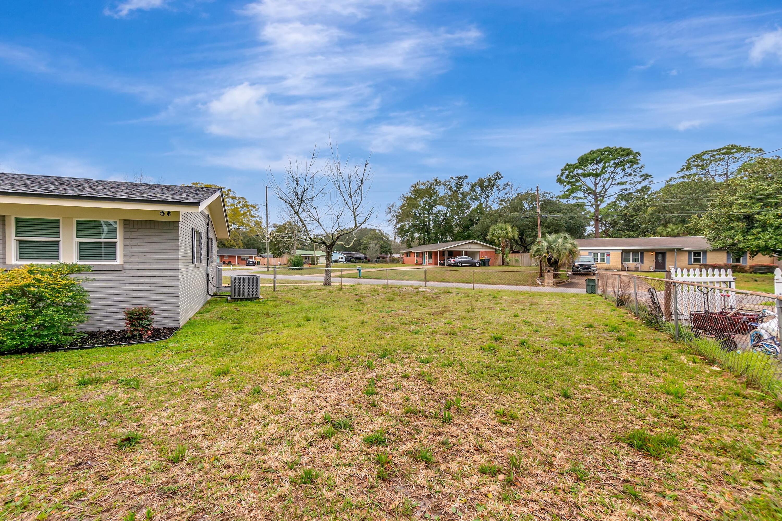 OAKLAND HEIGHTS - Residential
