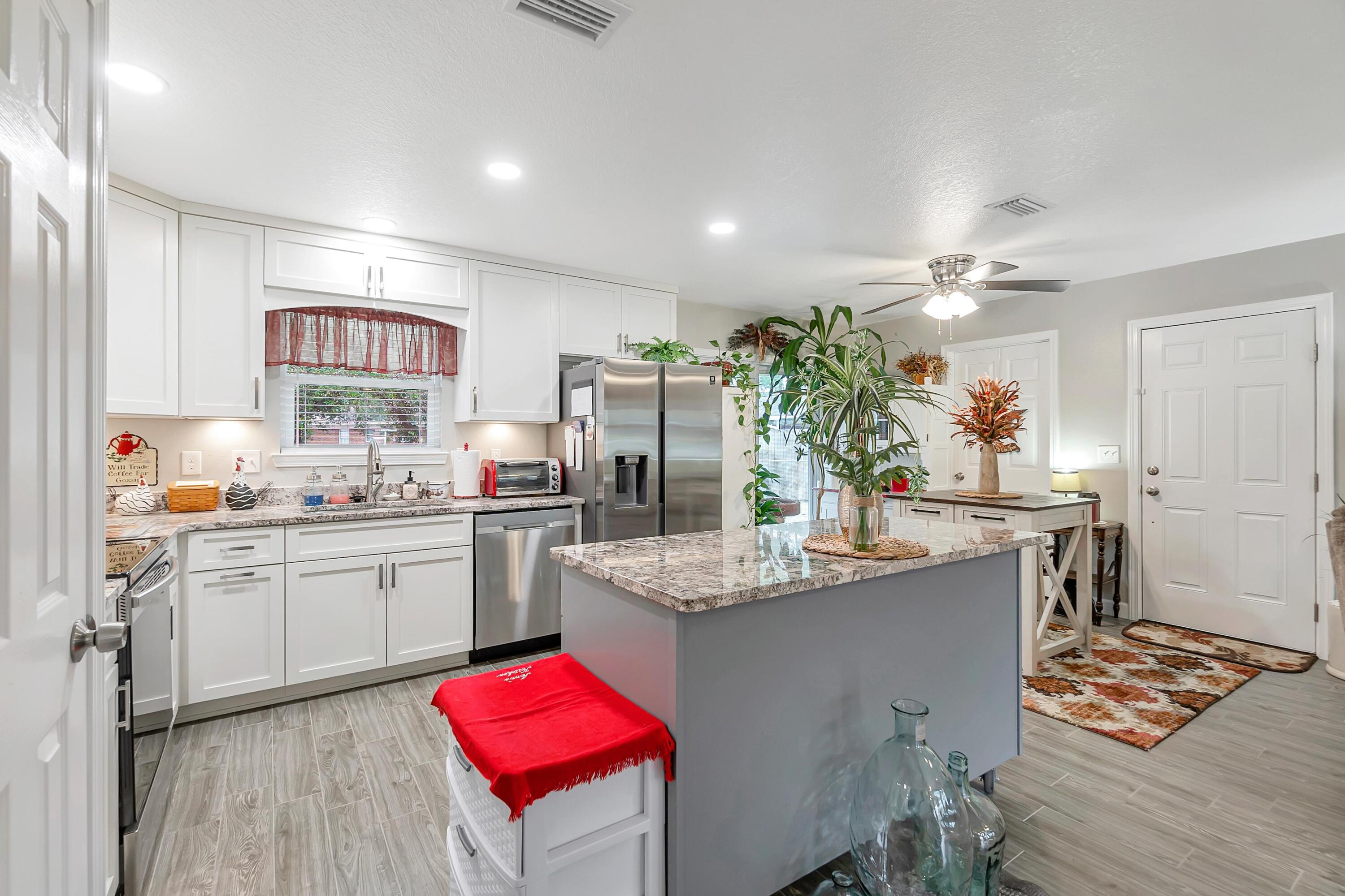 OAKLAND HEIGHTS - Residential