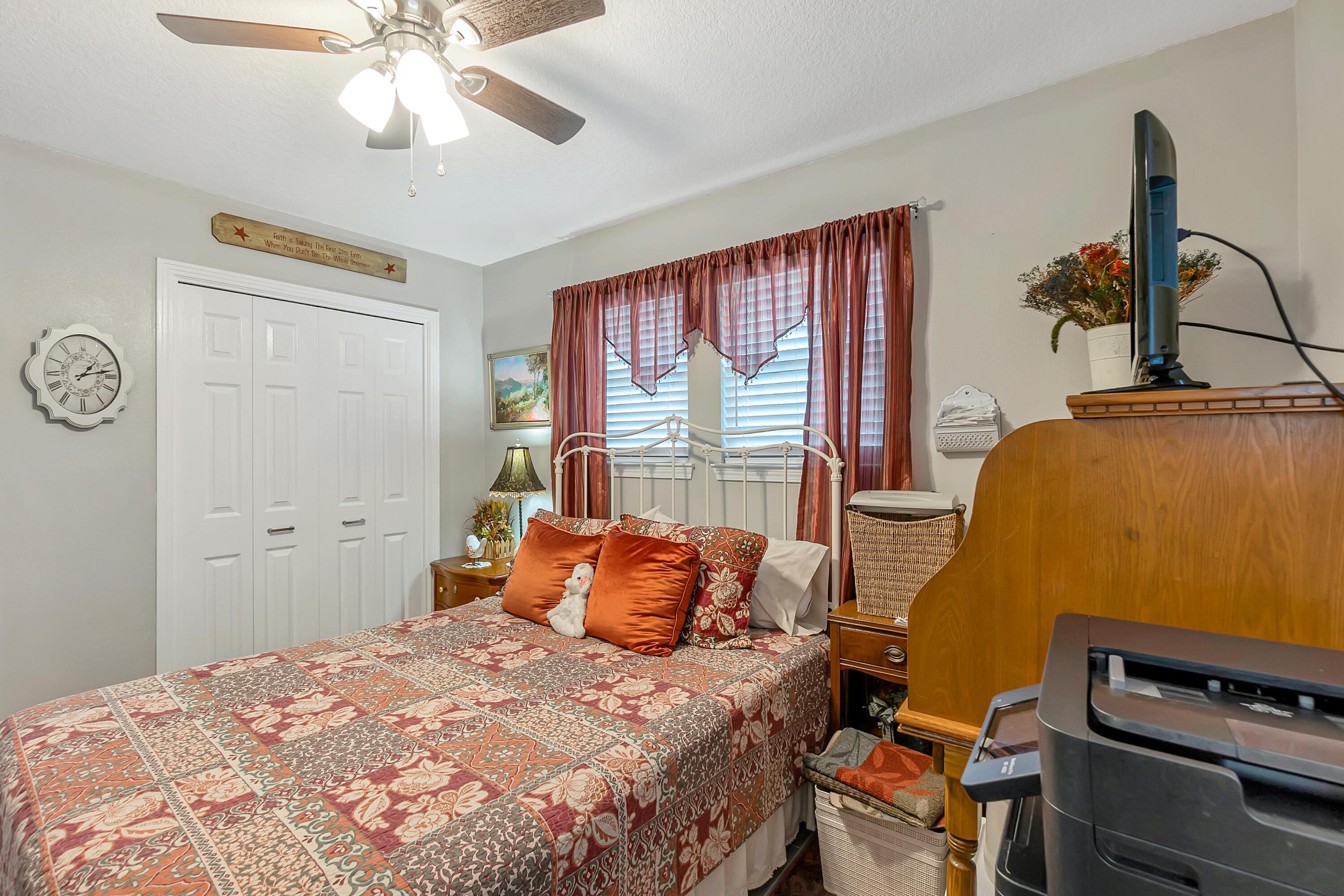 OAKLAND HEIGHTS - Residential