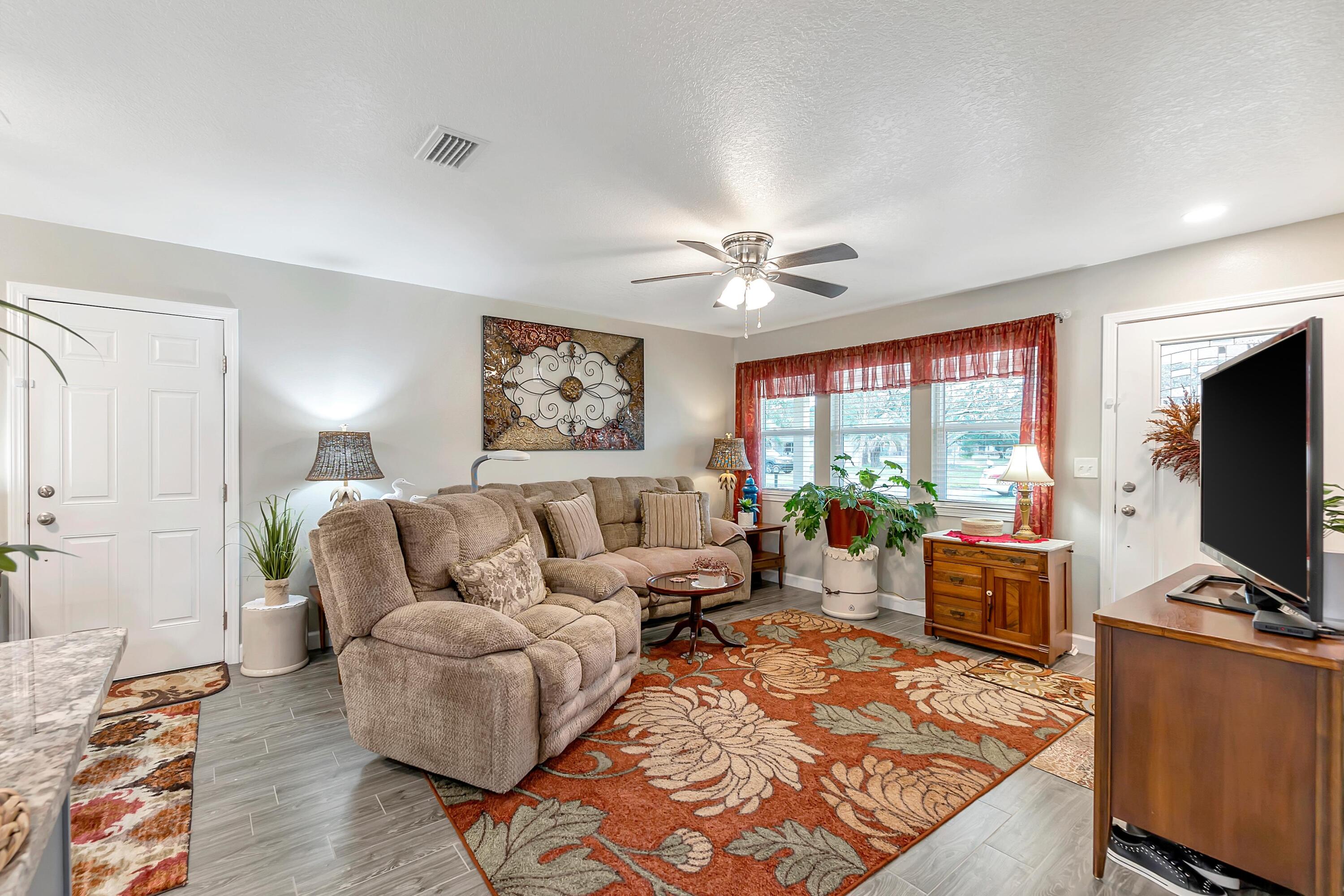 OAKLAND HEIGHTS - Residential